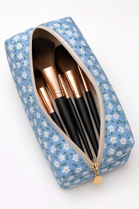 Floral Quilted Cotton Makeup Bag for Women, Large Capacity Travel Cosmetic Pouch with Zipper, Cute Toiletry & Brush Organizer, Kawaii Makeup Storage Case – Blue Floral