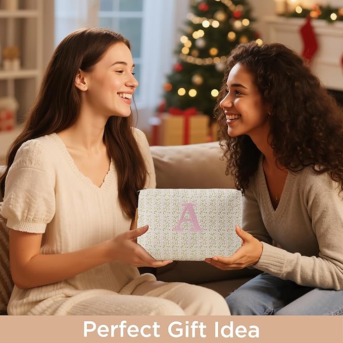 HBselect Initial Quilted Makeup Bag, Pink Cosmetic Travel Toiletry Bag, Flowers Coquette Zipper Make Up Pouch Organizer Teen Girl Gift Trendy Stuff B