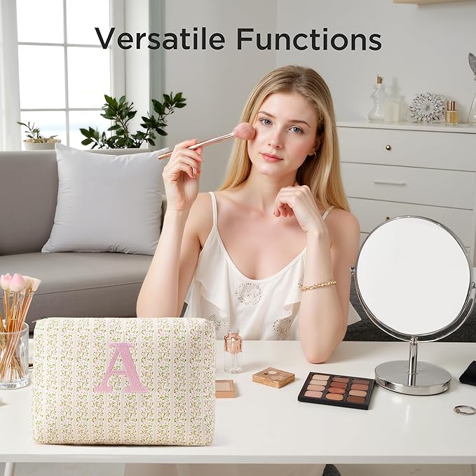 HBselect Initial Quilted Makeup Bag, Pink Cosmetic Travel Toiletry Bag, Flowers Coquette Zipper Make Up Pouch Organizer Teen Girl Gift Trendy Stuff G