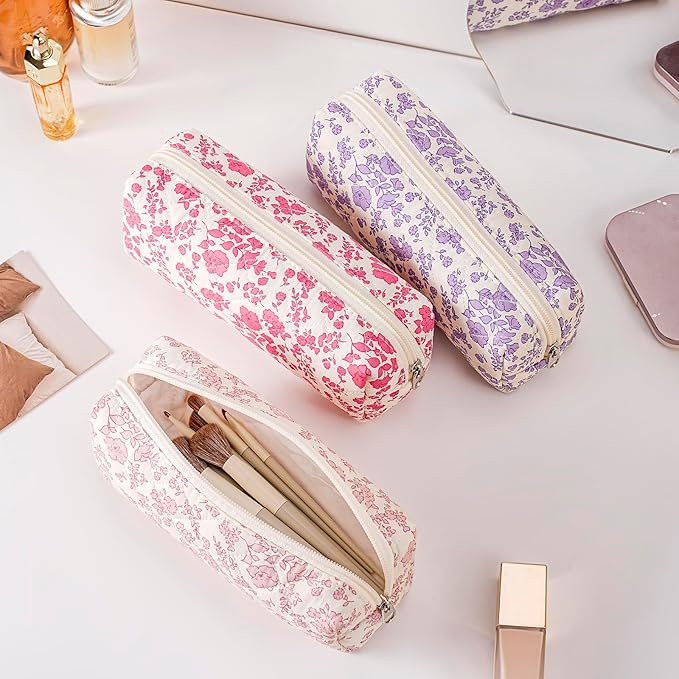 Cute Floral Cotton Makeup Brush Cosmetic Bag for Women, Travel Quilted Zipper Make Up Bag, Flowers Toiletry Organizer Case Kawaii Makeup Cosmetic Travel Cloth Pouch (Big Red Floral)