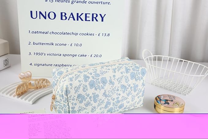 Floral Quilted Cotton Makeup Bag for Women, Large Capacity Travel Cosmetic Pouch with Zipper, Cute Toiletry & Brush Organizer, Kawaii Makeup Storage Case – White/Blue Flowers
