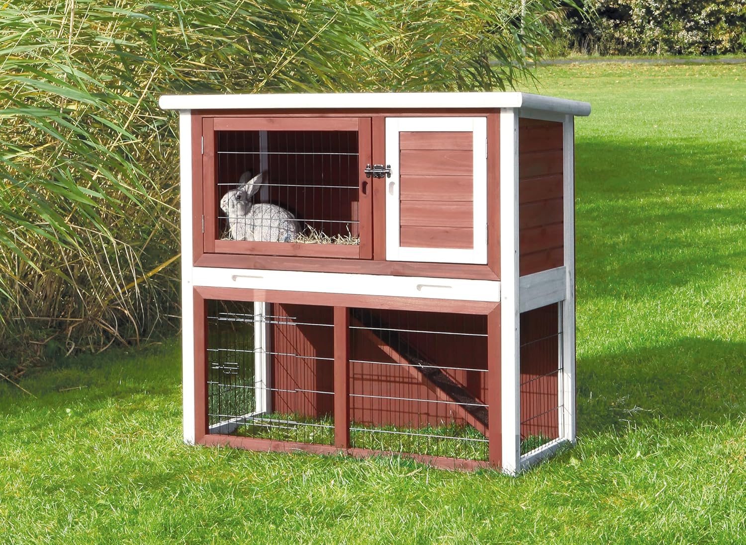 TRIXIE natura Outdoor Rabbit Hutch with Run - 2-Story Rabbit Cage with Non-Slip Ramp - Medium Elevated Small Animal House with Secure Playpen, Hinged Roof & Pull-Out Tray - in Auburn/White