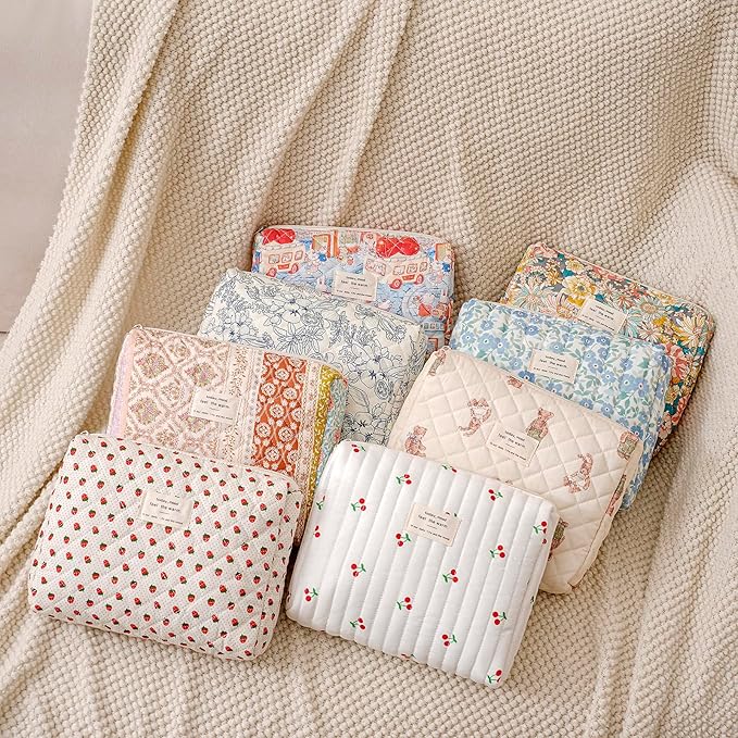 uekeboag Quilted Cotton Makeup Bag,Coquette Quilted Toiletry Bag for Women and Girls,Floral Coquette Pouch,Cute Kawaii Travel Cosmetic Bags(Brown Flower)